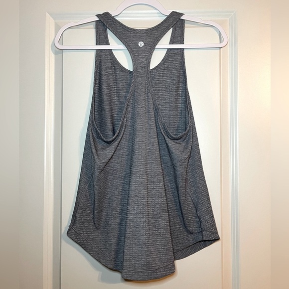 Lululemon Long Distance Tank in Heathered Black Size 6 - Picture 3 of 6